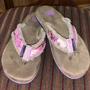 Pink camo flip-flops